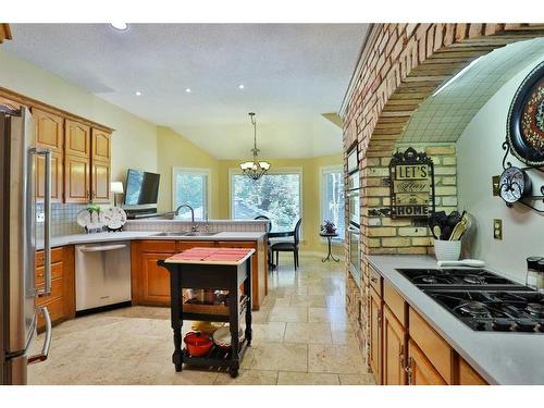 18 Varsity Estates Close Nw, Calgary, AB - Indoor Photo Showing Kitchen