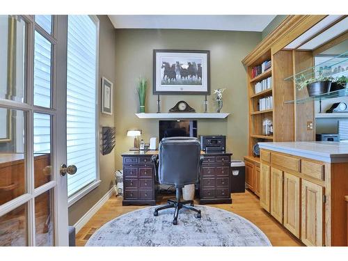 18 Varsity Estates Close Nw, Calgary, AB - Indoor Photo Showing Office