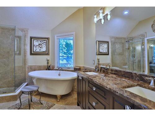 18 Varsity Estates Close Nw, Calgary, AB - Indoor Photo Showing Bathroom