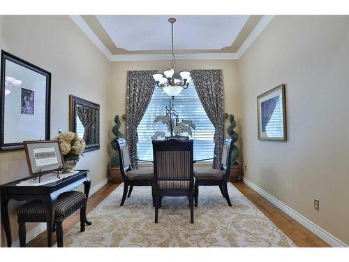 18 Varsity Estates Close Nw, Calgary, AB - Indoor Photo Showing Dining Room