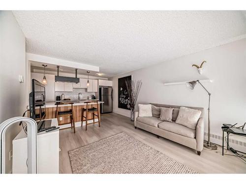 106-505 19 Avenue Sw, Calgary, AB - Indoor