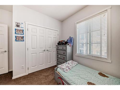 2320-215 Legacy Boulevard Se, Calgary, AB - Indoor Photo Showing Bedroom