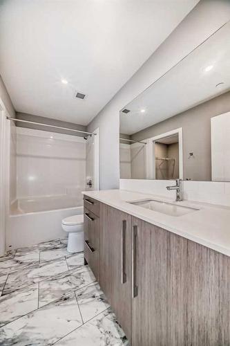 3403-60 Skyview Ranch Road Ne, Calgary, AB - Indoor Photo Showing Bathroom