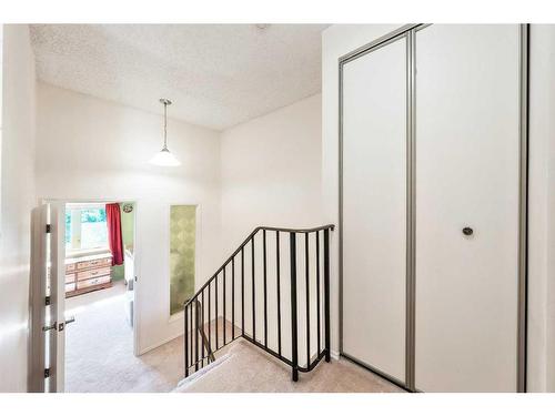 307 Woodvale Crescent Sw, Calgary, AB - Indoor Photo Showing Other Room