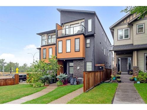 1404 29 Street Sw, Calgary, AB - Outdoor