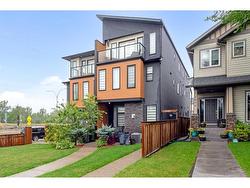 1404 29 Street SW Calgary, AB T3C 1M2