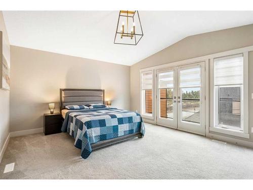 1404 29 Street Sw, Calgary, AB - Indoor Photo Showing Bedroom