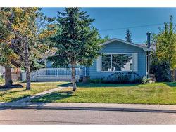 819 Sabrina Road SW Calgary, AB T2W 0P5