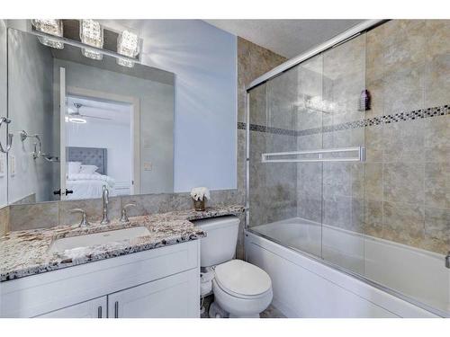 1699 Baywater Park, Airdrie, AB - Indoor Photo Showing Bathroom