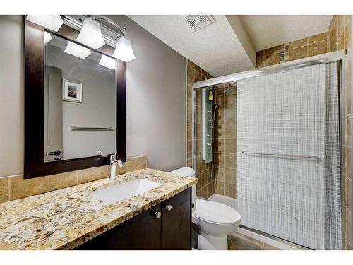 1699 Baywater Park, Airdrie, AB - Indoor Photo Showing Bathroom