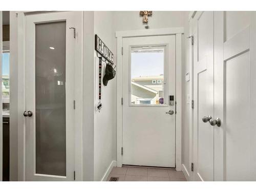 551 Mahogany Boulevard Se, Calgary, AB - Indoor Photo Showing Other Room