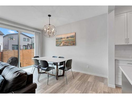 12 Rowley Terrace Nw, Calgary, AB - Indoor Photo Showing Dining Room