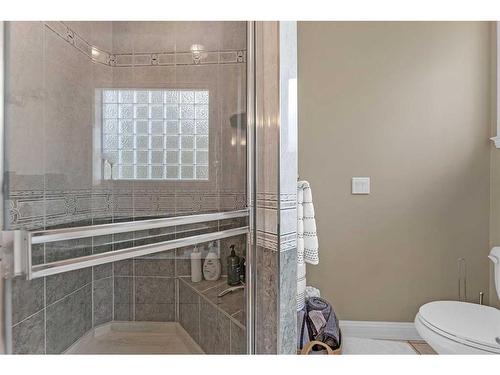 31 Canso Green Sw, Calgary, AB - Indoor Photo Showing Bathroom