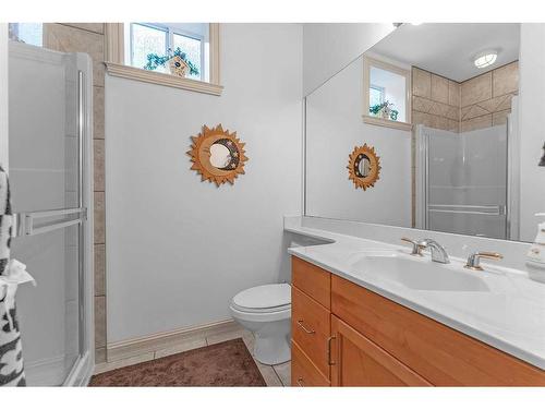 31 Canso Green Sw, Calgary, AB - Indoor Photo Showing Bathroom