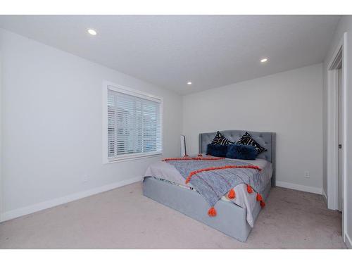 577 Canal Crossing Sw, Airdrie, AB - Indoor Photo Showing Bedroom