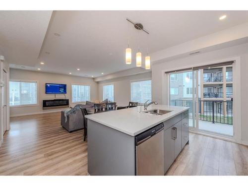 577 Canal Crossing Sw, Airdrie, AB - Indoor Photo Showing Kitchen