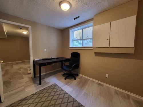 202 Saratoga Close Ne, Calgary, AB - Indoor