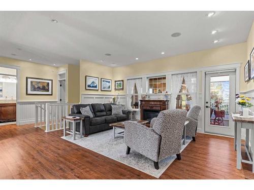 4 Highland Ranch Estates, Rural Foothills County, AB - Indoor Photo Showing Living Room