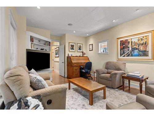 4 Highland Ranch Estates, Rural Foothills County, AB - Indoor Photo Showing Living Room