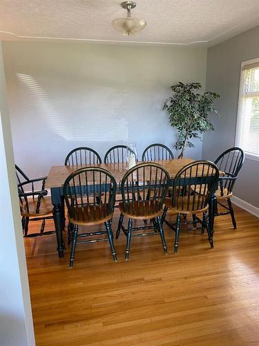 1231 17 Street Nw, Calgary, AB - Indoor Photo Showing Dining Room