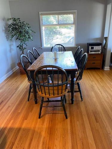 1231 17 Street Nw, Calgary, AB - Indoor Photo Showing Dining Room