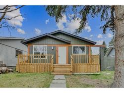 176 Dovely Crescent SE Calgary, AB T2B 2L1