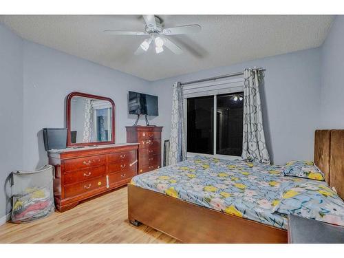 35 Taralea Gardens Ne, Calgary, AB - Indoor Photo Showing Bedroom