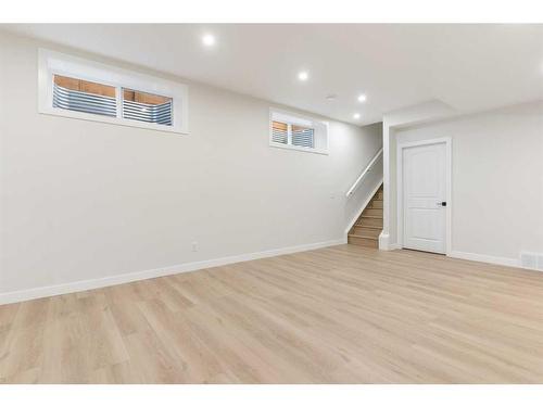 8315 Centre Street Nw, Calgary, AB - Indoor Photo Showing Basement