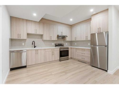 8315 Centre Street Nw, Calgary, AB - Indoor Photo Showing Kitchen With Stainless Steel Kitchen