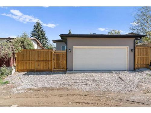 8315 Centre Street Nw, Calgary, AB - Outdoor With Exterior