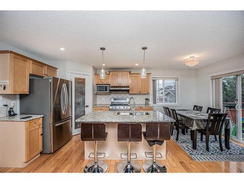 111 Covemeadow Court Ne, Calgary, AB - Indoor Photo Showing Kitchen