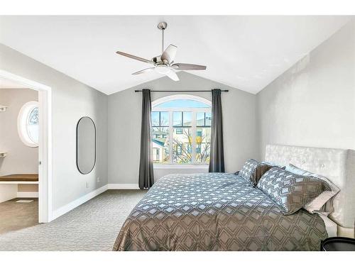 2412 26 Street Sw, Calgary, AB - Indoor Photo Showing Bedroom