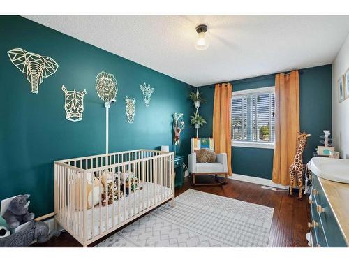 71 Chaparral Circle Se, Calgary, AB - Indoor Photo Showing Bedroom