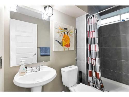 71 Chaparral Circle Se, Calgary, AB - Indoor Photo Showing Bathroom