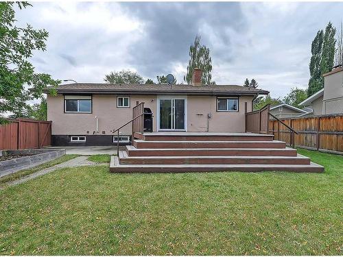 104 Oakfield Place Sw, Calgary, AB - Outdoor With Deck Patio Veranda