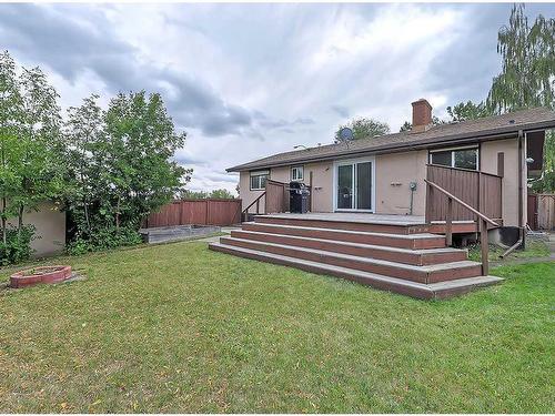 104 Oakfield Place Sw, Calgary, AB - Outdoor With Deck Patio Veranda