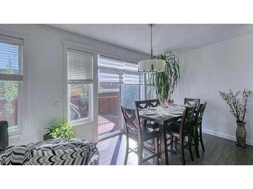 127 Evanswood Circle Nw, Calgary, AB - Indoor Photo Showing Dining Room