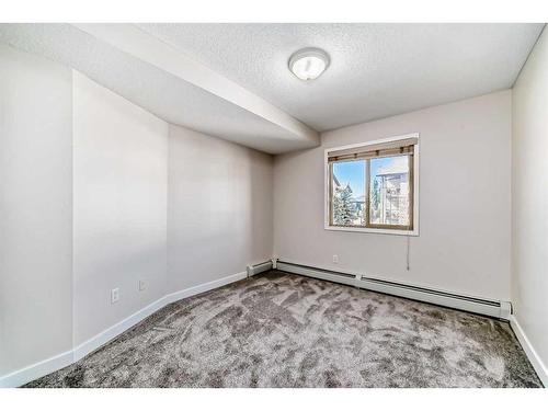 3203-16969 24 Street Sw, Calgary, AB - Indoor Photo Showing Other Room