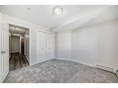 3203-16969 24 Street Sw, Calgary, AB - Indoor Photo Showing Other Room