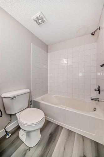 3203-16969 24 Street Sw, Calgary, AB - Indoor Photo Showing Bathroom