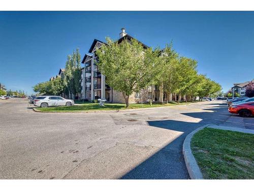 3203-16969 24 Street Sw, Calgary, AB - Outdoor