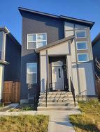 72 Howse Heights NE Calgary, AB T3P 1P1