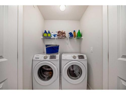 72 Howse Heights Ne, Calgary, AB - Indoor Photo Showing Laundry Room