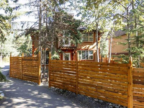 1275 Railway Avenue, Canmore, AB - Outdoor