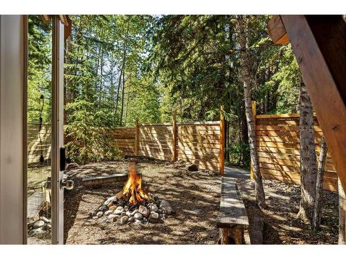 1275 Railway Avenue, Canmore, AB - 