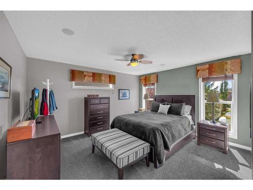 113 West Lakeview Crescent, Chestermere, AB - Indoor Photo Showing Bedroom