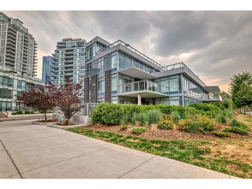 202-88 Waterfront Mews Sw, Calgary, AB - Outdoor