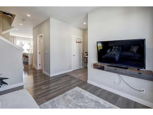 41 Homestead Boulevard Ne, Calgary, AB - Indoor Photo Showing Living Room