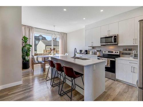 41 Homestead Boulevard Ne, Calgary, AB - Indoor Photo Showing Kitchen