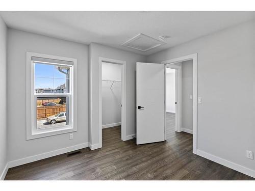 275 Seton Road Se, Calgary, AB - Indoor Photo Showing Other Room